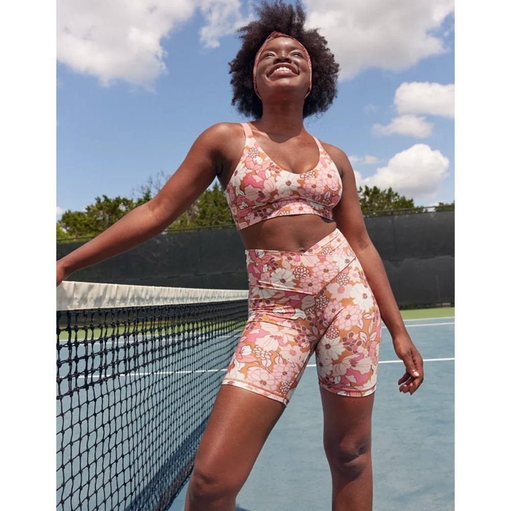 Aerie Offline Real Me Bike Short 7" Inseam in Floral Print
